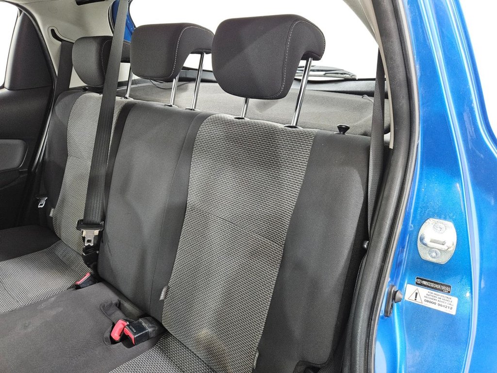 Used Toyota Yaris 2015 for sale - 76356449: Photo 35