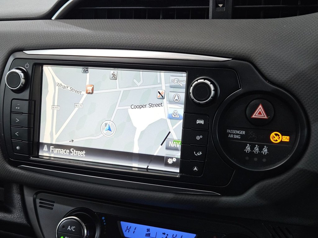 Used Toyota Yaris 2015 for sale - 76356449: Photo 44