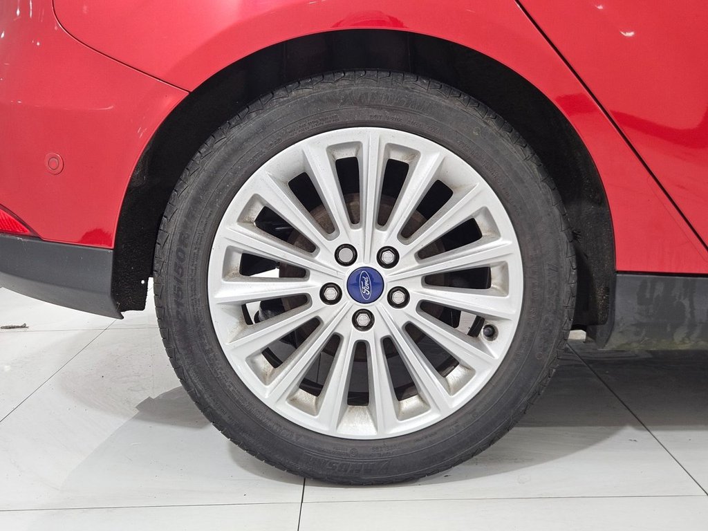 Used Ford Focus 2015 for sale - 76604952: Photo 17