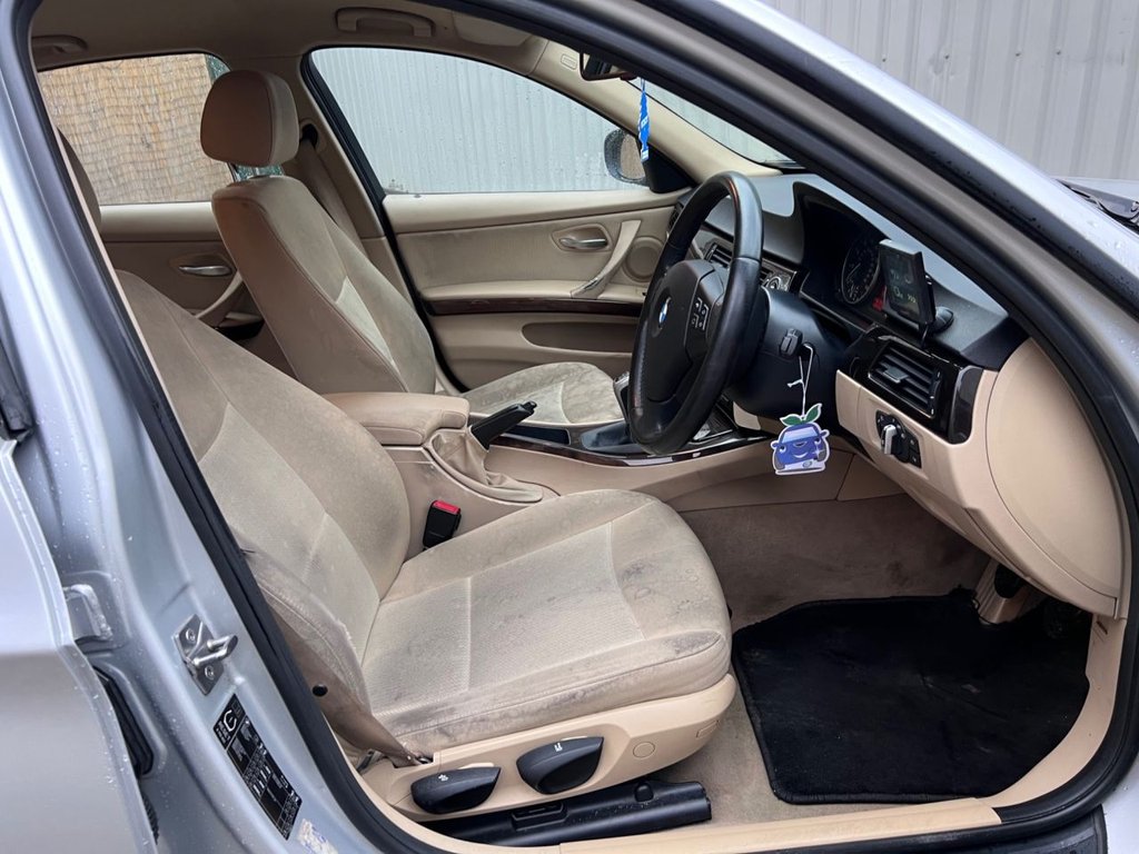 Used BMW 3 Series 2009 for sale - 77703674: Photo 12