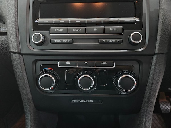 Used Volkswagen Golf 2012 for sale - 75998350: Photo 37