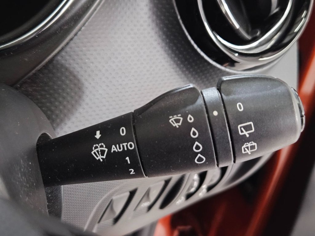 Used Renault Captur 2013 for sale - 76986126: Photo 36