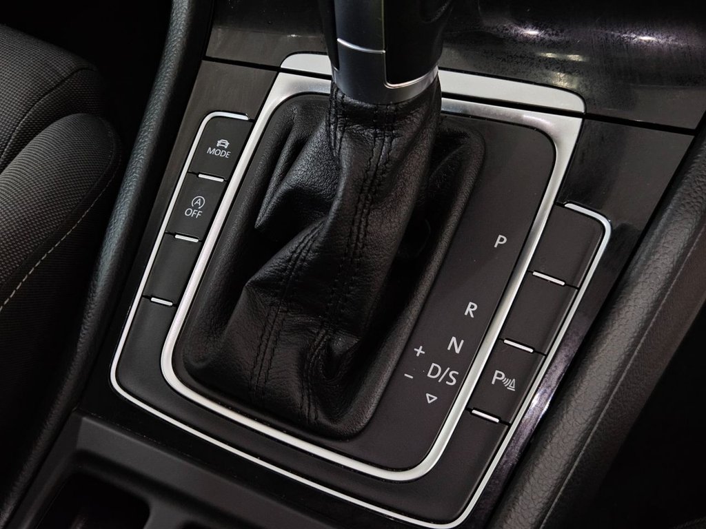 Used Volkswagen Golf 2015 for sale - 76867609: Photo 42