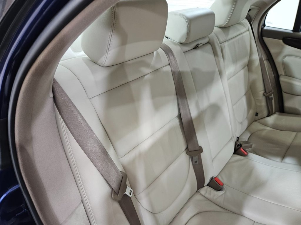 Used Jaguar XJ 2004 for sale - 76768182: Photo 35