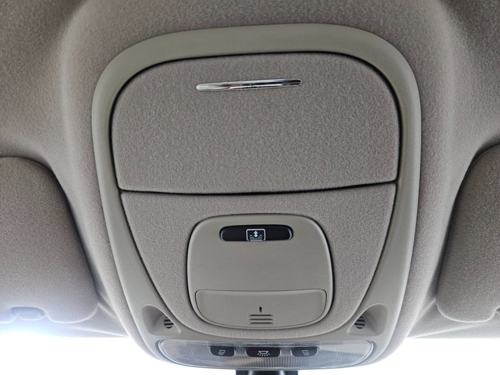 Used Jaguar XJ 2004 for sale - 76768182: Photo 39