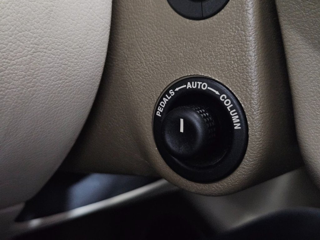 Used Jaguar XJ 2004 for sale - 76768182: Photo 41