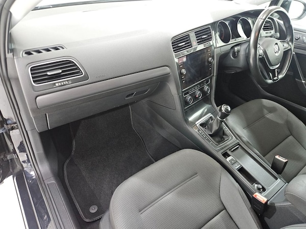 Used Volkswagen Golf 2017 for sale - 76245278: Photo 24