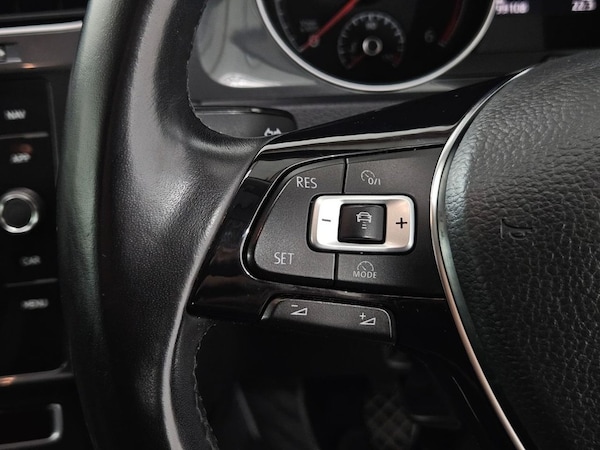 Used Volkswagen Golf 2017 for sale - 76245278: Photo 44