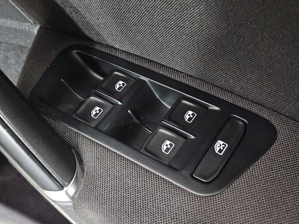 Used Volkswagen Golf 2017 for sale - 76245278: Photo 46