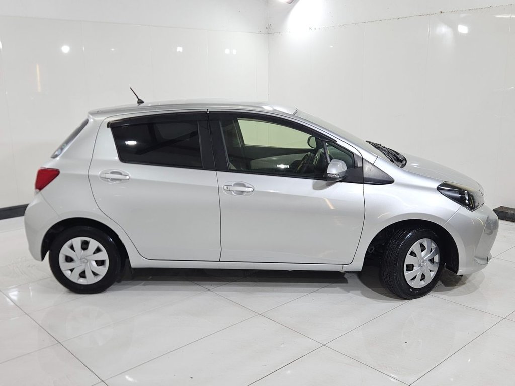 Used Toyota Yaris 2015 for sale - 76934610: Photo 12