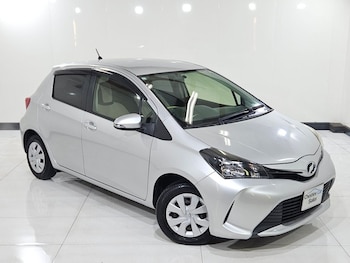 Used Toyota Yaris 2015 for sale - 76934610: Photo