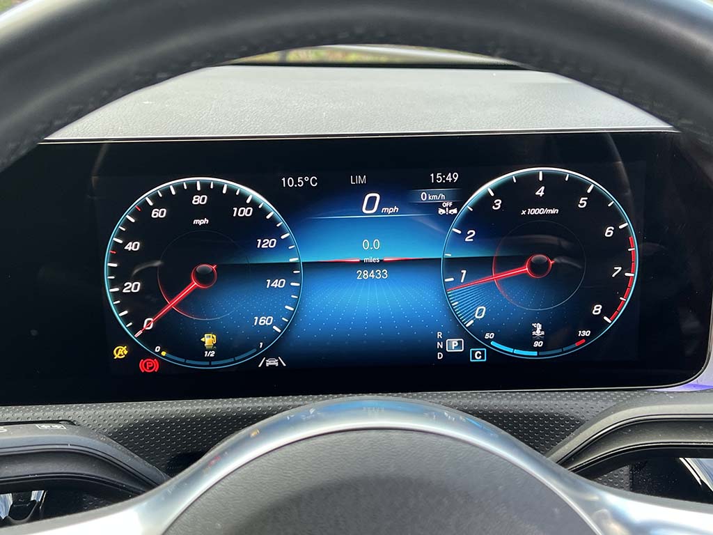 Used Mercedes-Benz CLA 2022 for sale - 76675189: Photo 4