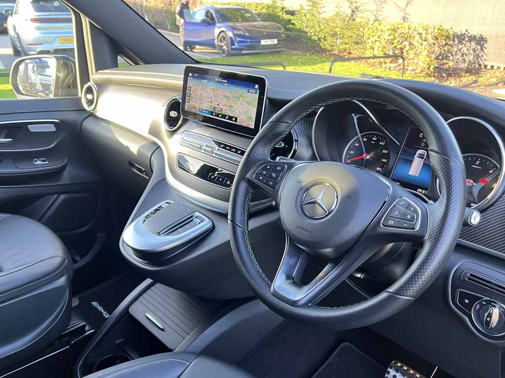 Used Mercedes-Benz V-Class 2024 for sale - 77533362: Photo 18