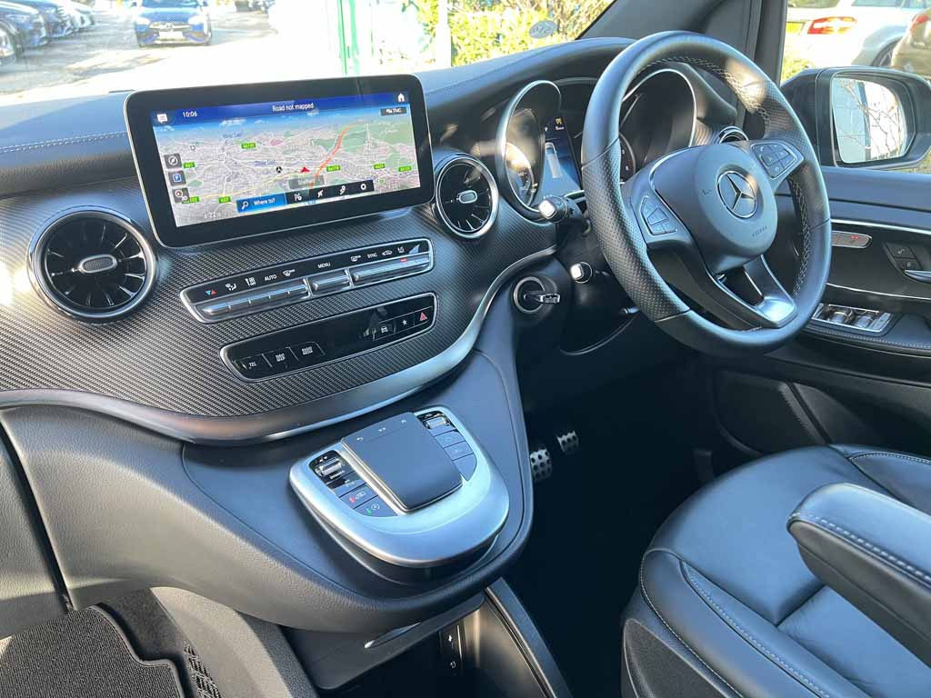 Used Mercedes-Benz V-Class 2024 for sale - 77533362: Photo 3