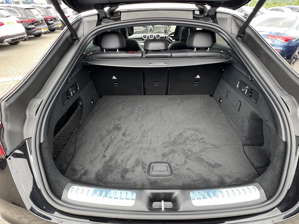 Used Mercedes-Benz GLC 2024 for sale - 76676761: Photo 9