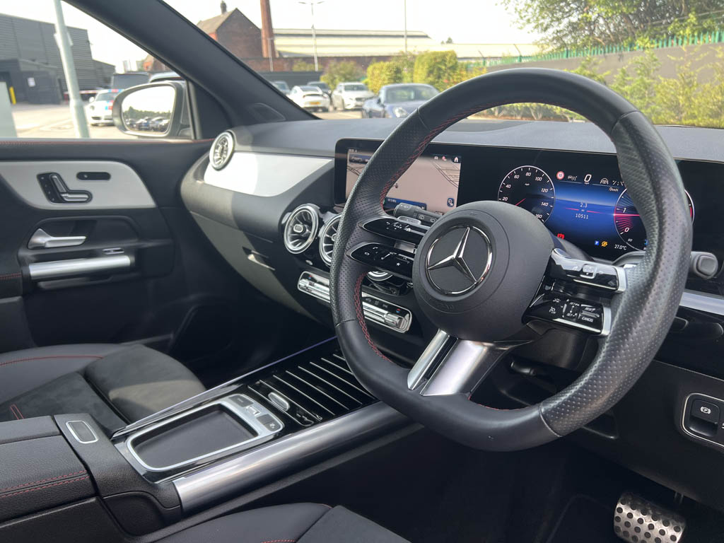 Used Mercedes-Benz GLA 2024 for sale - 76677310: Photo 3