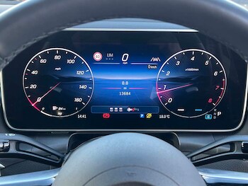 Used Mercedes-Benz GLC 2025 for sale - 78141161: Photo