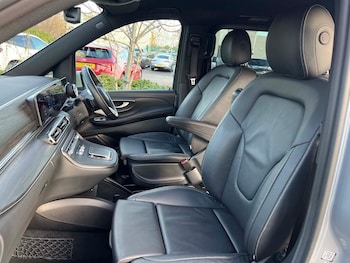 Used Mercedes-Benz V-Class 2024 for sale - 78360561: Photo