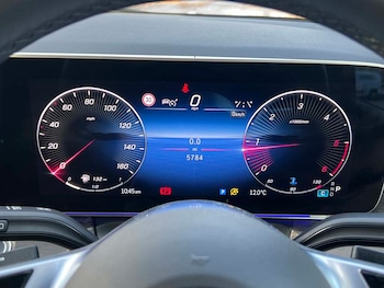 Used Mercedes-Benz V-Class 2024 for sale - 78360561: Photo