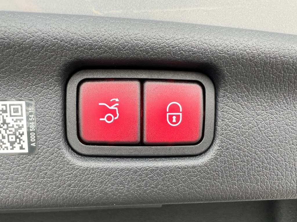 Used Mercedes-Benz C Class 2023 for sale - 76675749: Photo 23