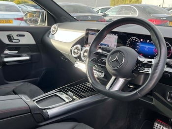 Used Mercedes-Benz GLA 2024 for sale - 76677414: Photo