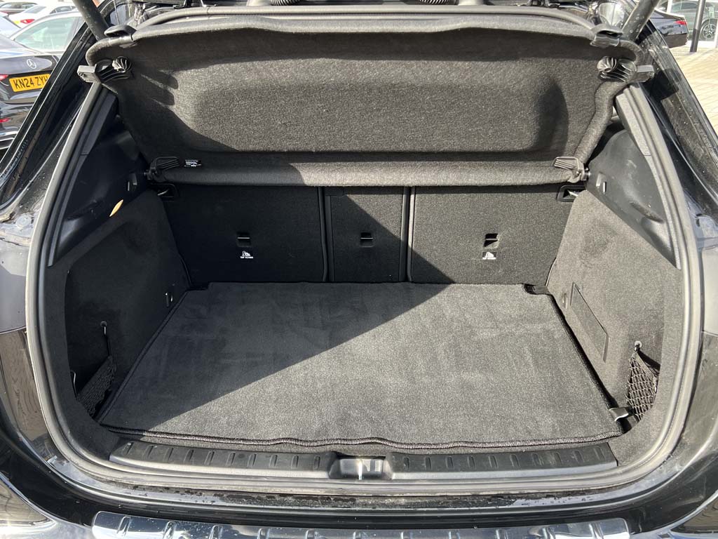 Used Mercedes-Benz GLA 2024 for sale - 76677414: Photo 9