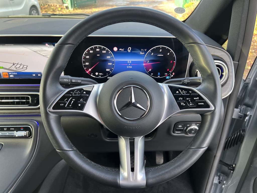 Used Mercedes-Benz V-Class 2024 for sale - 77533349: Photo 21