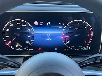 Used Mercedes-Benz GLC 2024 for sale - 77848849: Photo