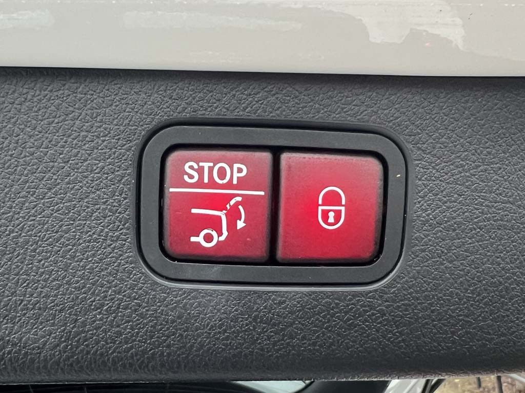 Used Mercedes-Benz C Class 2023 for sale - 77533081: Photo 24