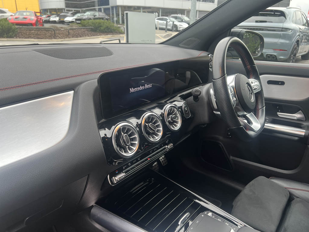 Used Mercedes-Benz EQA 2022 for sale - 76674681: Photo 3