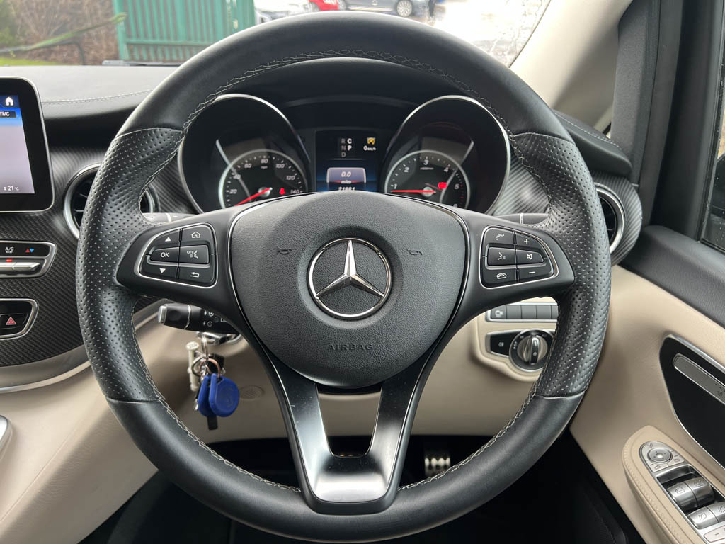 Used Mercedes-Benz V-Class 2023 for sale - 77533347: Photo 20