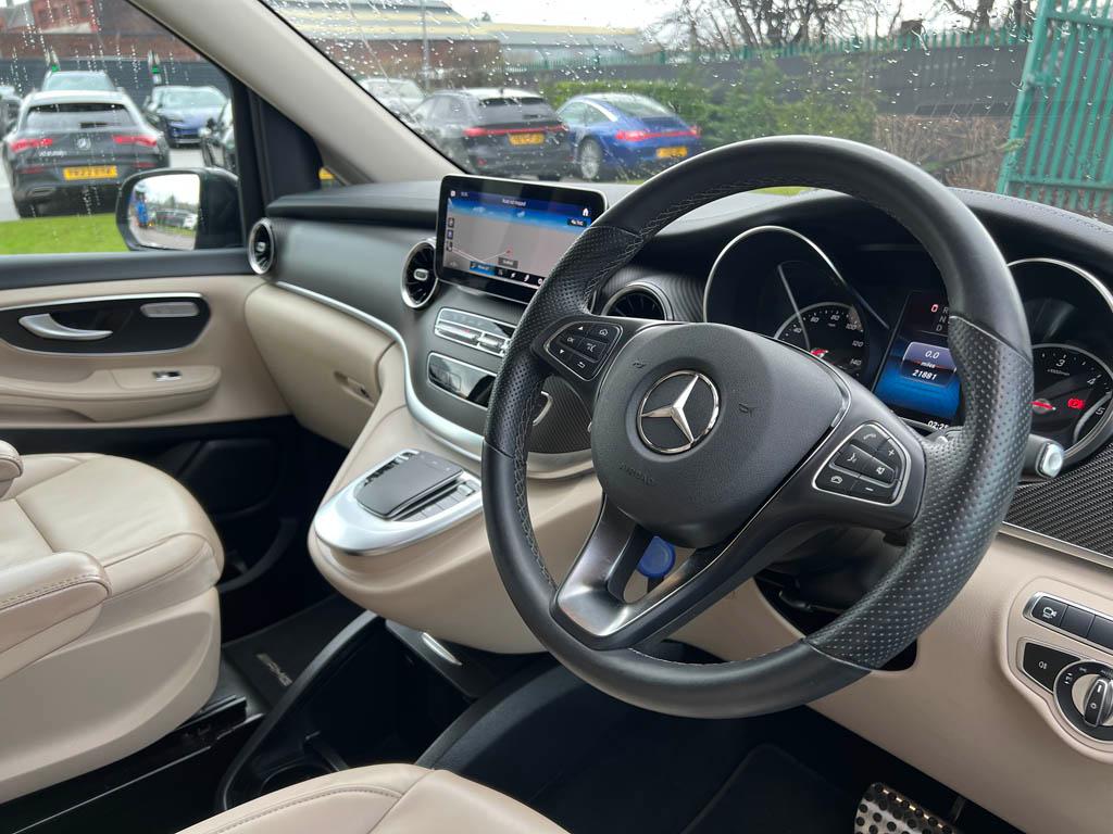 Used Mercedes-Benz V-Class 2023 for sale - 77533347: Photo 3