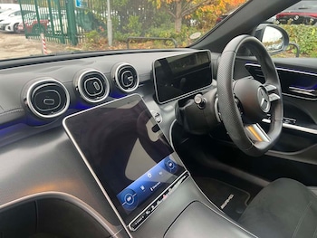 2025 (25) - C300e Urban Edition 4dr 9G-Tronic