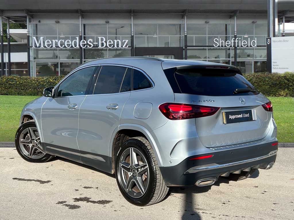 Used Mercedes-Benz GLA 2024 for sale - 76677847: Photo 2