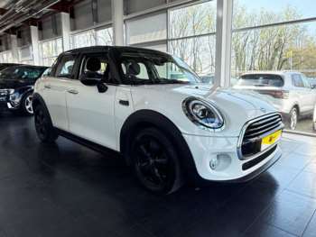 Used MINI Hatch 2018 for sale - 74077405: Photo