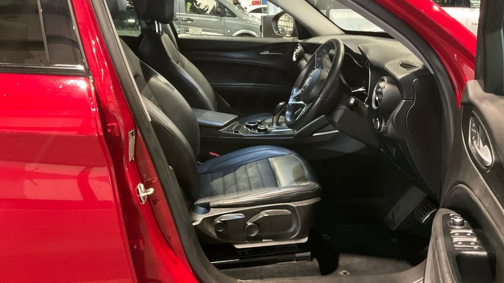 Used Alfa Romeo Stelvio 2020 for sale - 76686521: Photo 11