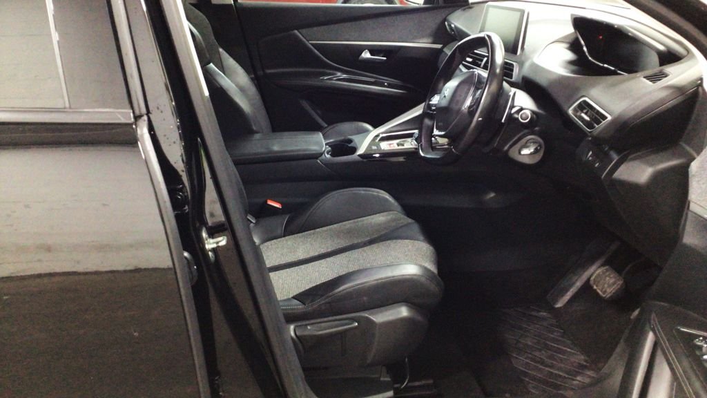 Used Peugeot 3008 2018 for sale - 77110521: Photo 10