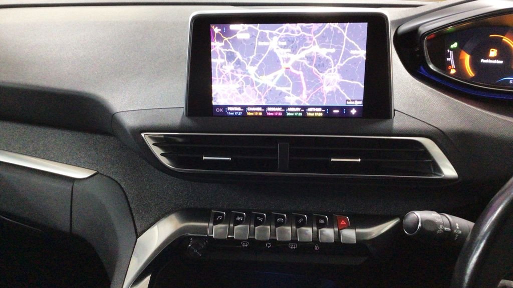 Used Peugeot 3008 2018 for sale - 77110521: Photo 8