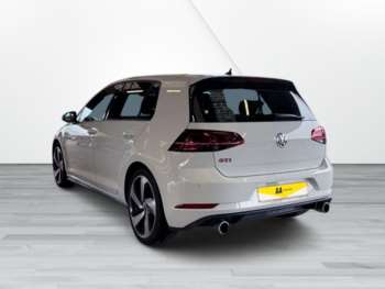 Used Volkswagen Golf 2019 for sale - 75088112: Photo