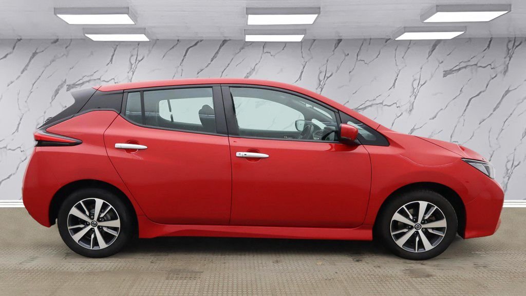 Used Nissan Leaf 2021 for sale - 76901132: Photo 6