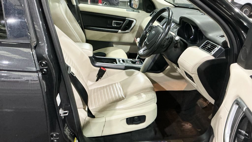 Used Land Rover Discovery Sport 2017 for sale - 77227432: Photo 11