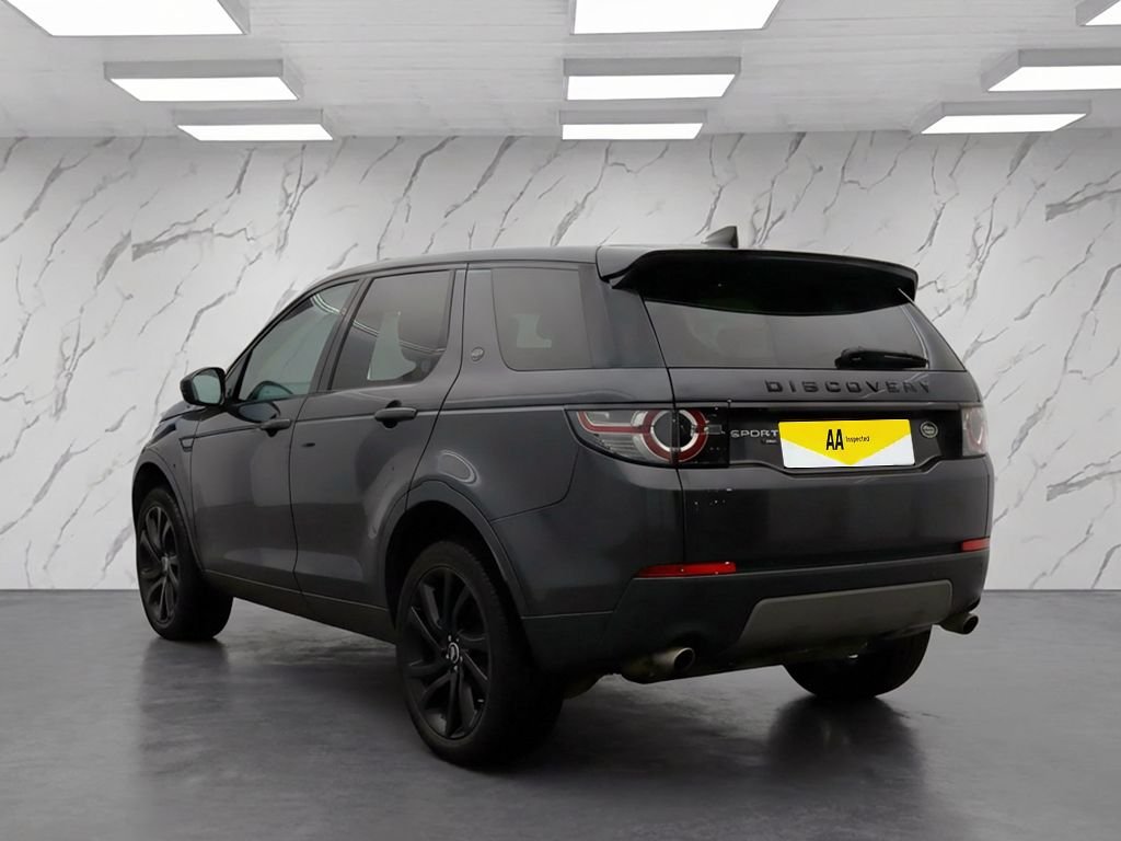 Used Land Rover Discovery Sport 2017 for sale - 77227432: Photo 4