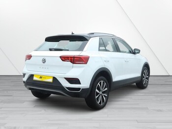 Used Volkswagen T-Roc 2020 for sale - 76386479: Photo
