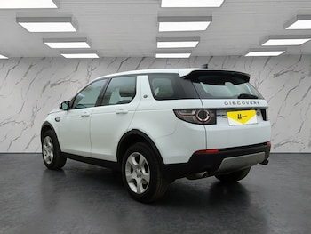 Used Land Rover Discovery Sport 2018 for sale - 77250644: Photo