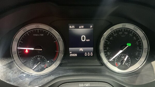 Used Skoda Karoq 2021 for sale - 76210536: Photo 9