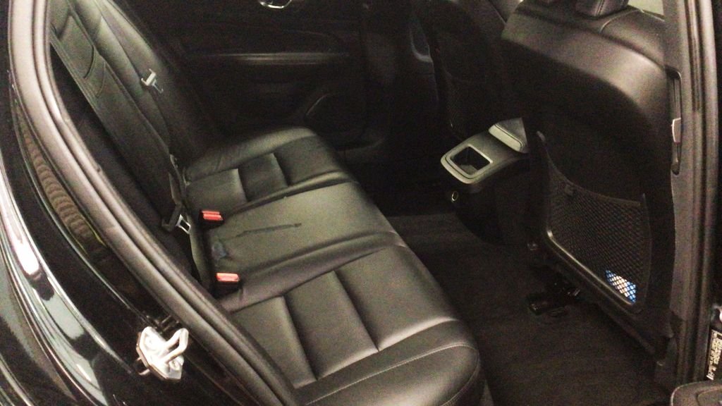 Used Volvo V60 2018 for sale - 76883724: Photo 11