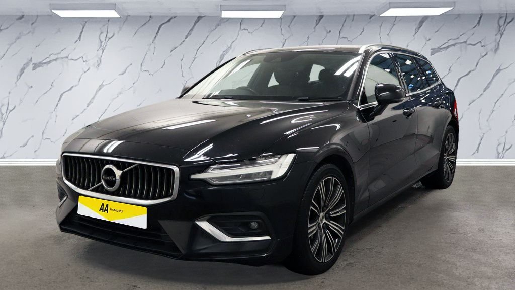 Used Volvo V60 2018 for sale - 76883724: Photo 2
