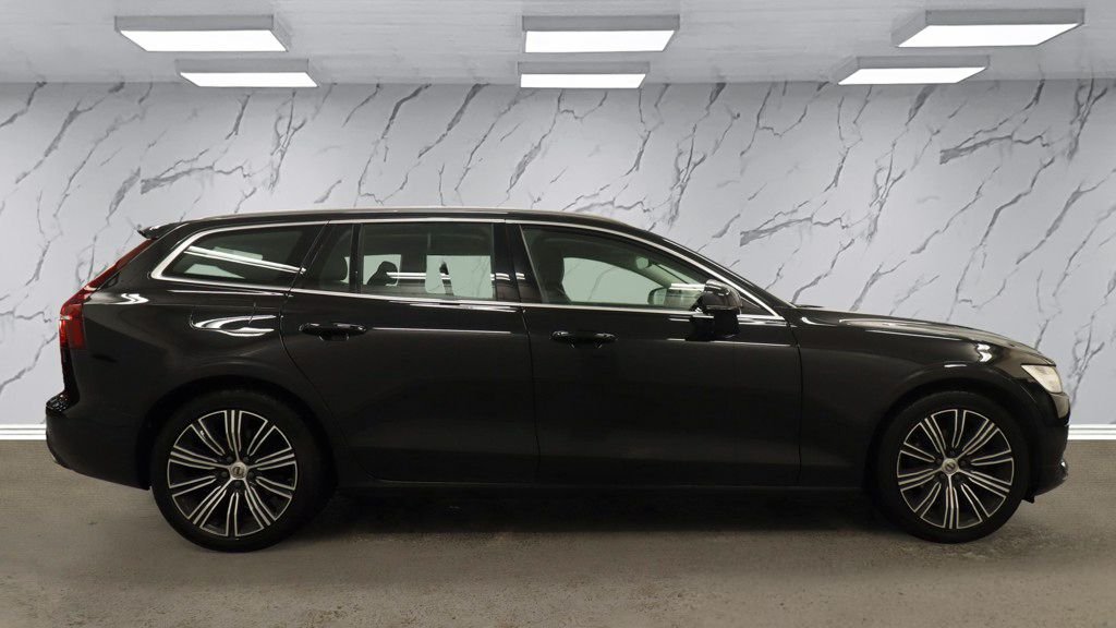 Used Volvo V60 2018 for sale - 76883724: Photo 5