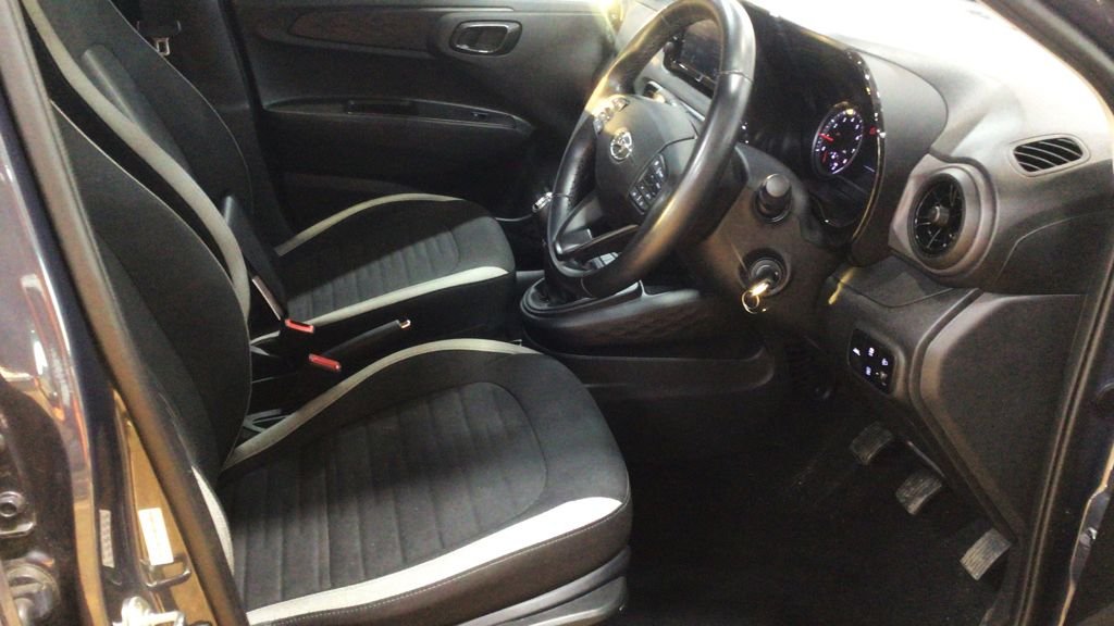 Used Hyundai i10 2021 for sale - 76841414: Photo 11