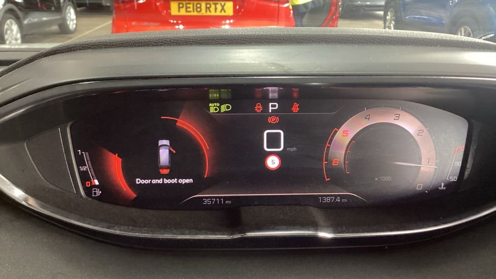 Used Peugeot 5008 2022 for sale - 76386464: Photo 9